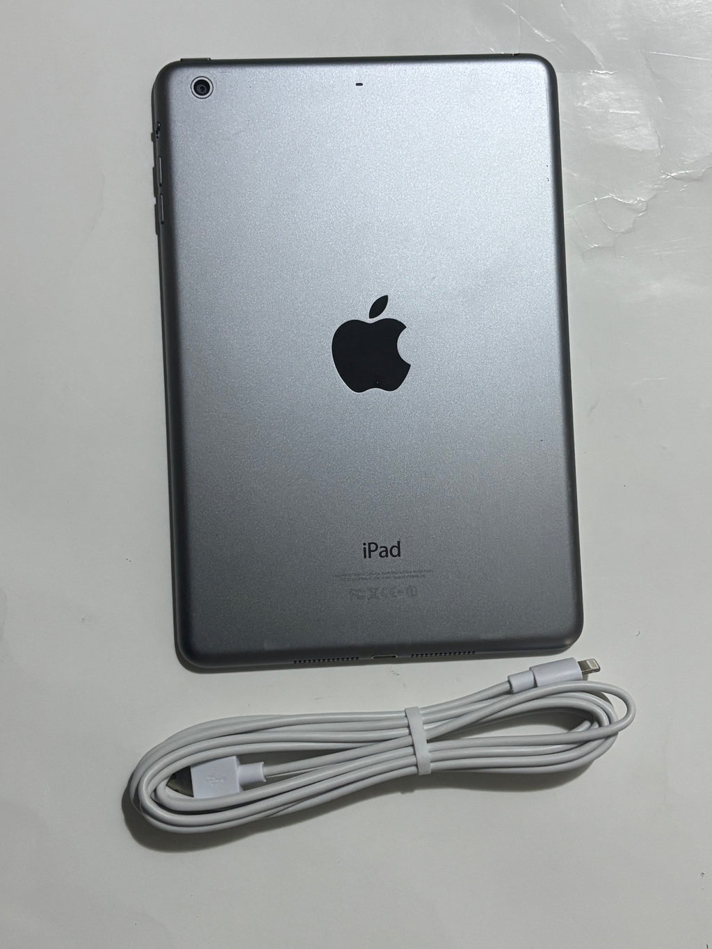 iPad mini2 WiFi only (no lock)