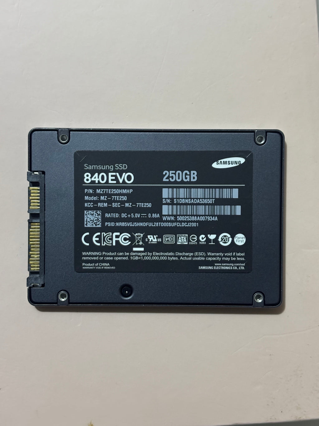 250GB SSD Samsung 840 EVO SSD - 2.5/ 7mm