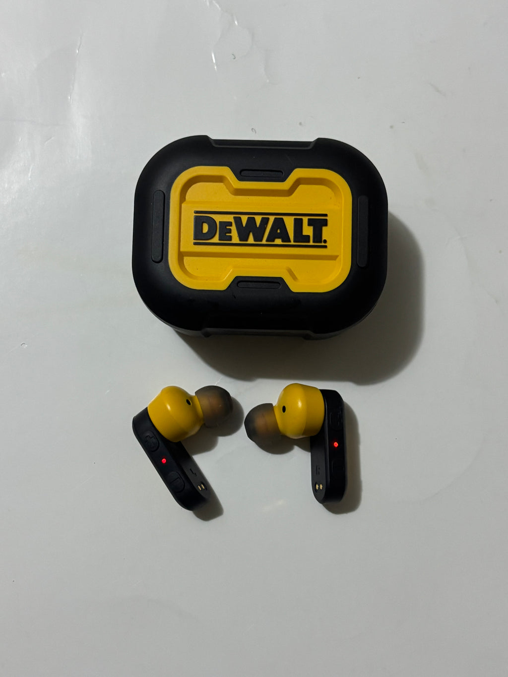 DEWALT Earbuds